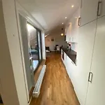 Cozy Apartment Close To Central Station