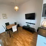 Cozy Apartment Close To Central Station